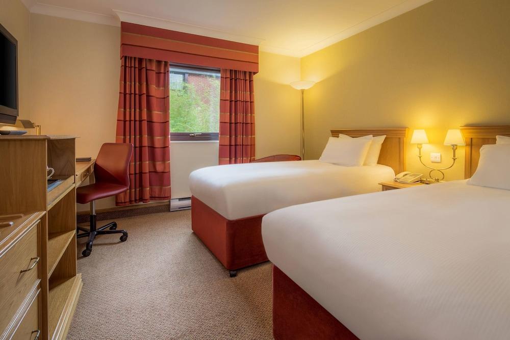 Delta Hotels By Marriott Warwick 워릭 외부 사진