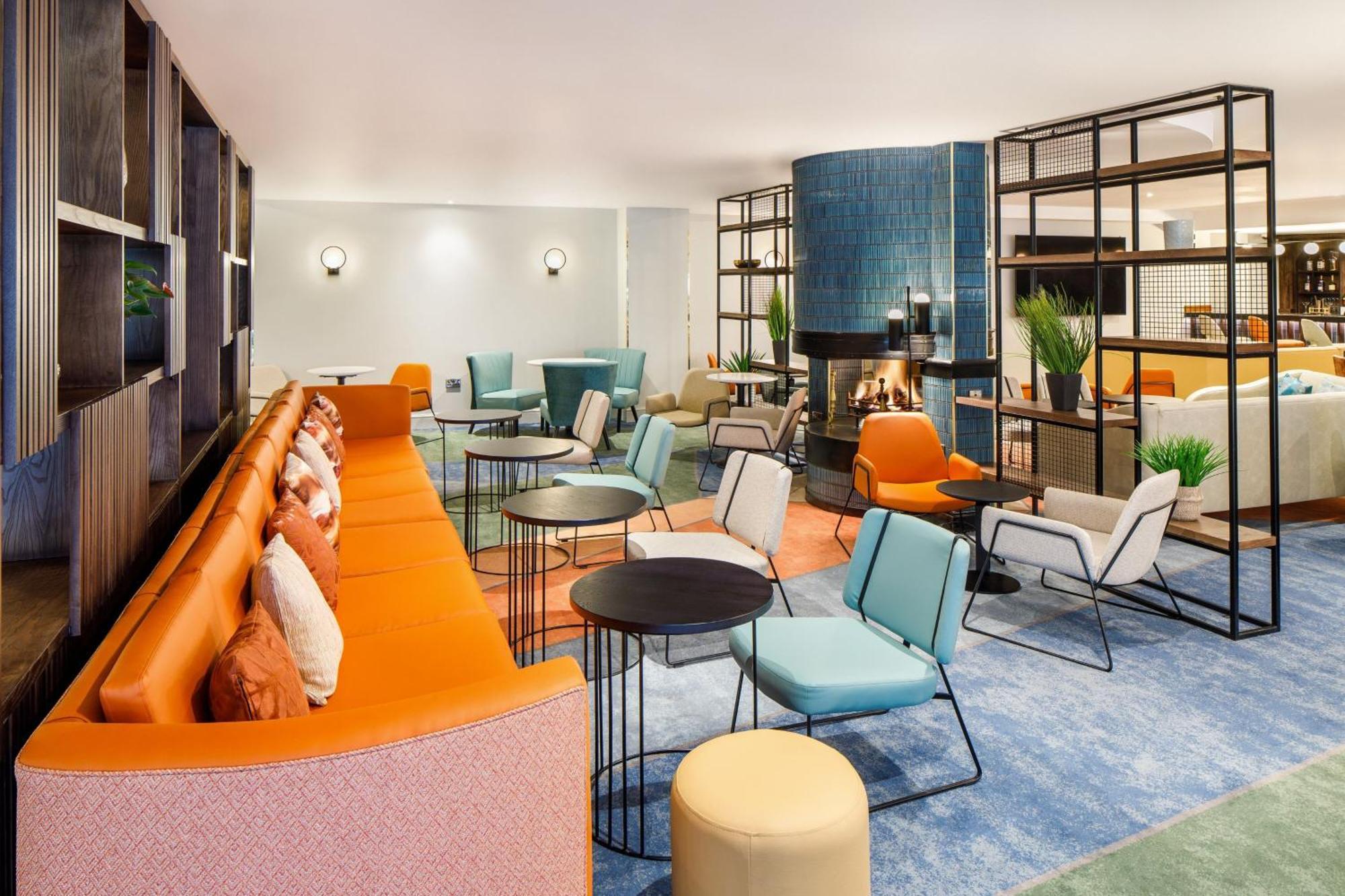 Delta Hotels By Marriott Warwick 워릭 외부 사진