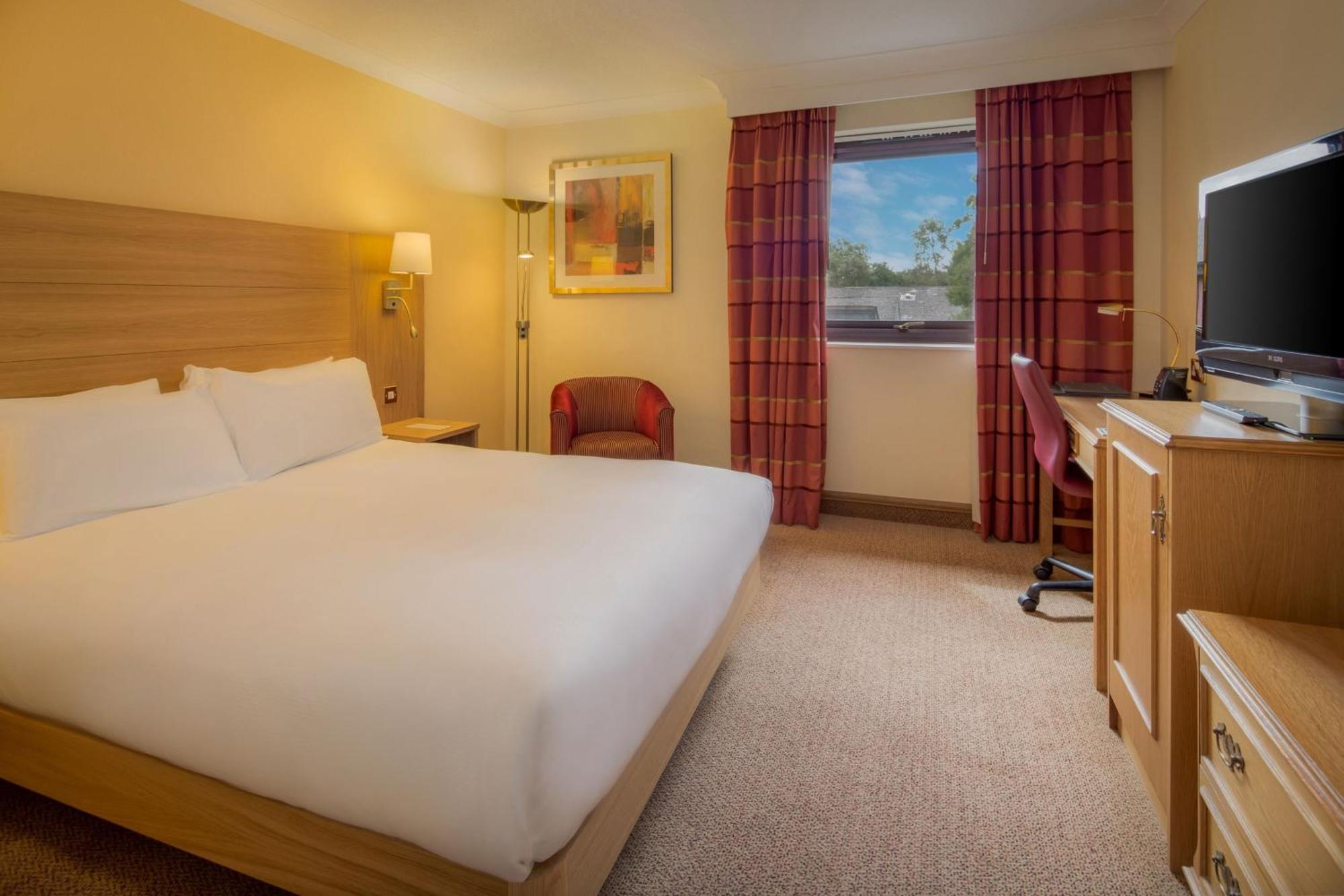 Delta Hotels By Marriott Warwick 워릭 외부 사진